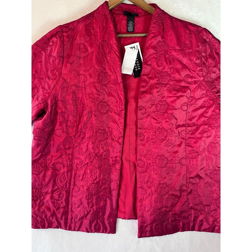 Maggie Barnes 2X 22W NWT Embroidered Quilted Jacket Pink Floral Hook Eye Clasp